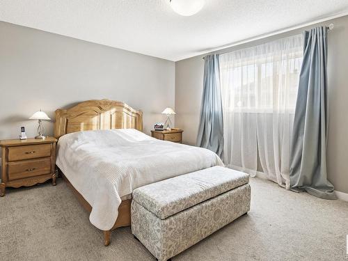 840 Ebbers Crescent, Edmonton, AB - Indoor Photo Showing Bedroom