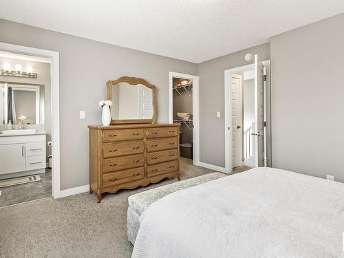 840 Ebbers Crescent, Edmonton, AB - Indoor Photo Showing Bedroom