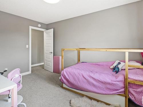 840 Ebbers Crescent, Edmonton, AB - Indoor Photo Showing Bedroom