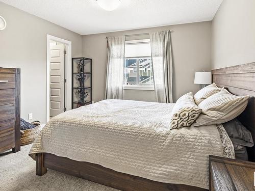 840 Ebbers Crescent, Edmonton, AB - Indoor Photo Showing Bedroom