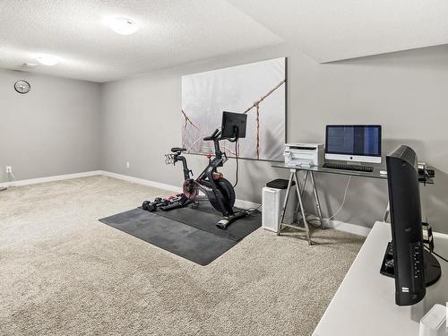 840 Ebbers Crescent, Edmonton, AB - Indoor Photo Showing Gym Room