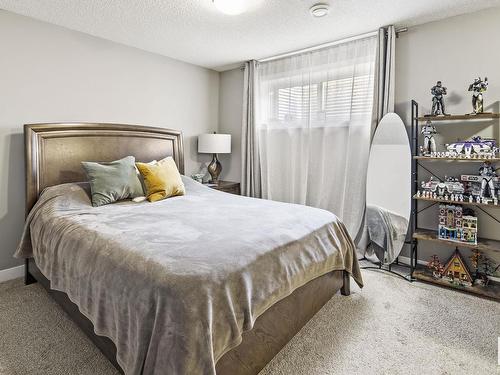 840 Ebbers Crescent, Edmonton, AB - Indoor Photo Showing Bedroom