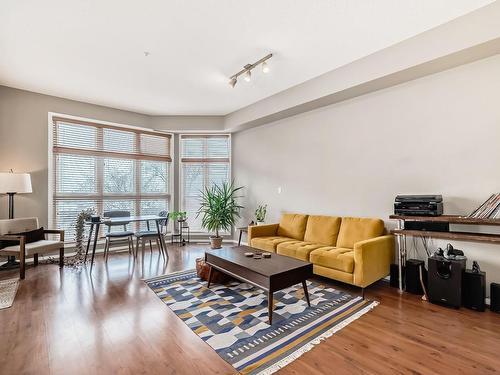 334 10407 122 Street, Edmonton, AB - Indoor Photo Showing Living Room