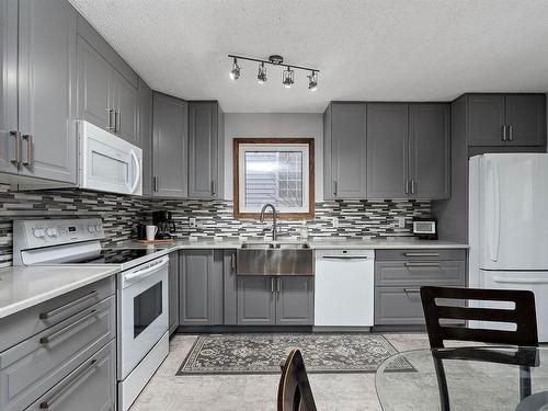 630 Henderson Street, Edmonton, AB - Indoor Photo Showing Kitchen With Double Sink