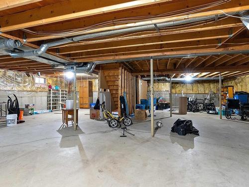 630 Henderson Street, Edmonton, AB - Indoor Photo Showing Basement