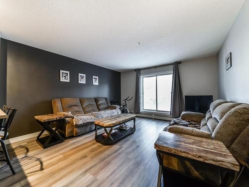 103 4407 23 Street, Edmonton, AB - Indoor Photo Showing Living Room