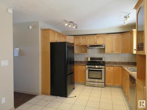 10338 161 Street, Edmonton, AB - Indoor Photo Showing Kitchen