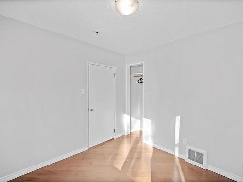 14822 104 Avenue, Edmonton, AB - Indoor Photo Showing Other Room