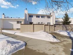 140 MARLBOROUGH Place  Edmonton, AB T5T 1Y6