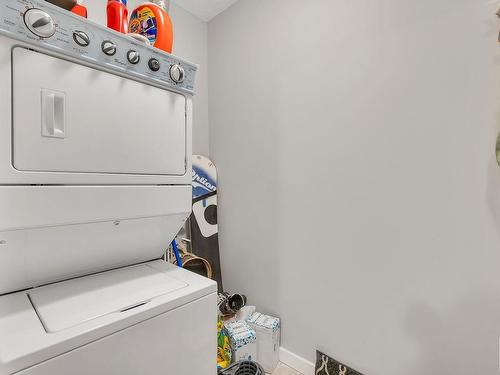 109 10518 113 Street Nw, Edmonton, AB - Indoor Photo Showing Laundry Room