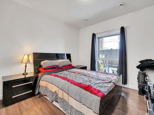 109 10518 113 Street Nw, Edmonton, AB - Indoor Photo Showing Bedroom