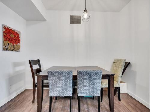 109 10518 113 Street Nw, Edmonton, AB - Indoor Photo Showing Dining Room