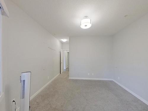 214 812 Welsh Drive, Edmonton, AB - Indoor Photo Showing Other Room