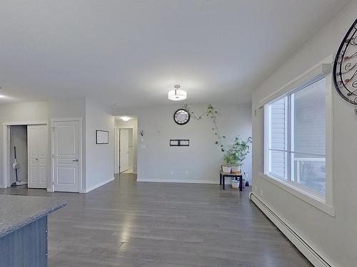 214 812 Welsh Drive, Edmonton, AB - Indoor Photo Showing Other Room