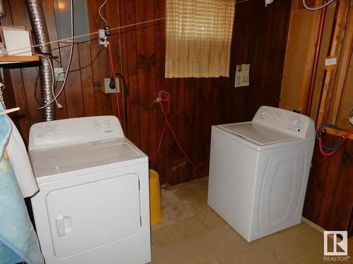 10407 50 Street, Edmonton, AB - Indoor Photo Showing Laundry Room