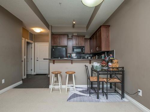 103 6720 112 Street, Edmonton, AB - Indoor Photo Showing Kitchen