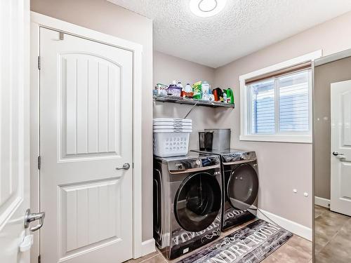 7821 170A Avenue, Edmonton, AB - Indoor Photo Showing Laundry Room