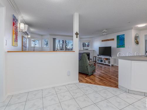 208 17150 94A Avenue, Edmonton, AB - Indoor