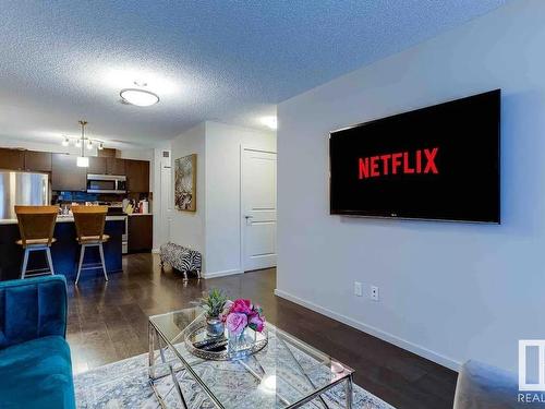 147 348 Windermere Road, Edmonton, AB - Indoor Photo Showing Living Room