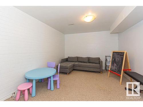 2321 Millbourne Rd W, Edmonton, AB - Indoor Photo Showing Other Room