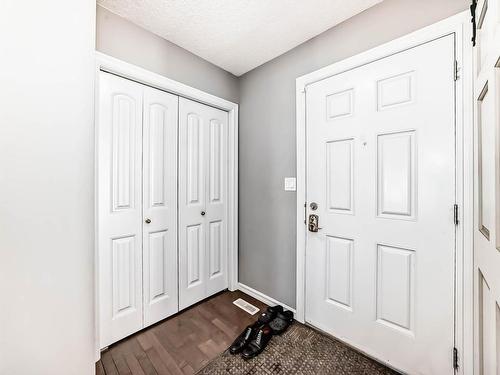 1839 32 Street, Edmonton, AB - Indoor Photo Showing Other Room