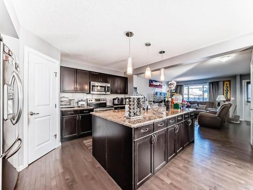 1839 32 Street, Edmonton, AB - Indoor Photo Showing Kitchen With Upgraded Kitchen