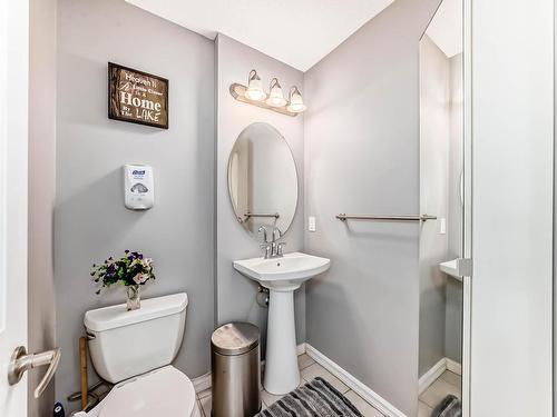 1839 32 Street, Edmonton, AB - Indoor Photo Showing Bathroom