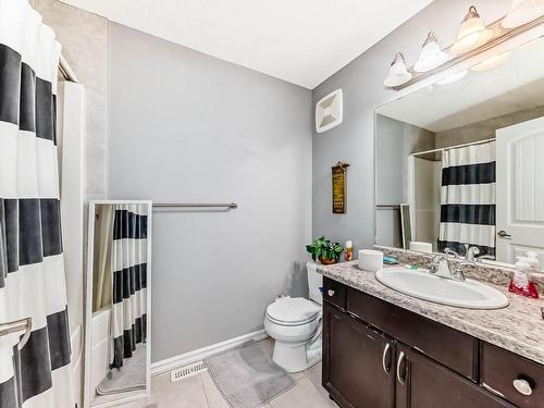 1839 32 Street, Edmonton, AB - Indoor Photo Showing Bathroom