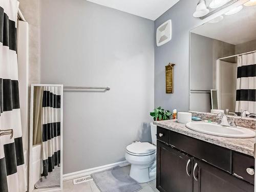 1839 32 Street, Edmonton, AB - Indoor Photo Showing Bathroom