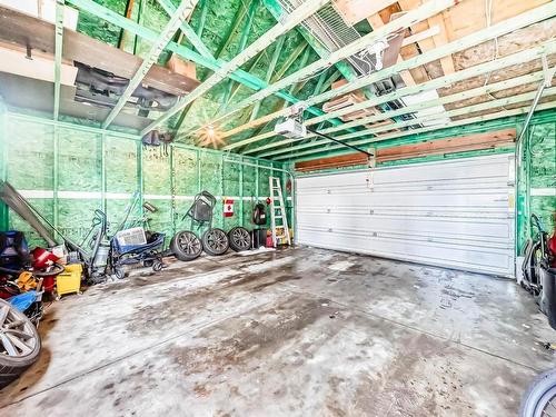 1839 32 Street, Edmonton, AB - Indoor Photo Showing Garage