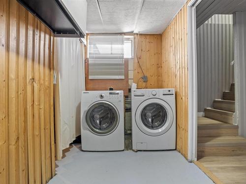 13448 113 Street Nw, Edmonton, AB - Indoor Photo Showing Laundry Room