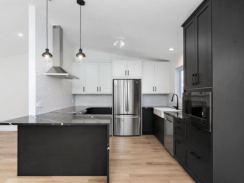 49 Jackson Road, Edmonton, AB - Indoor Photo Showing Kitchen With Upgraded Kitchen