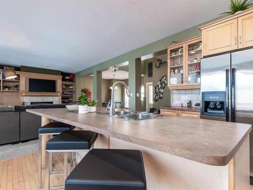 446 Sparling Court, Edmonton, AB - Indoor Photo Showing Kitchen With Double Sink