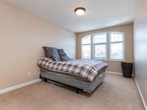 446 Sparling Court, Edmonton, AB - Indoor Photo Showing Bedroom