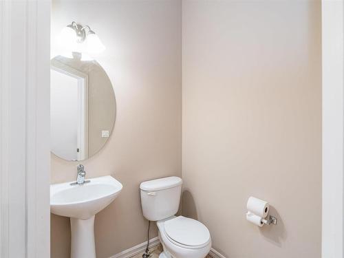 1209 Latta Crescent, Edmonton, AB - Indoor Photo Showing Bathroom