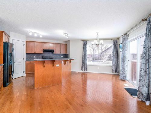 1209 Latta Crescent, Edmonton, AB - Indoor Photo Showing Kitchen