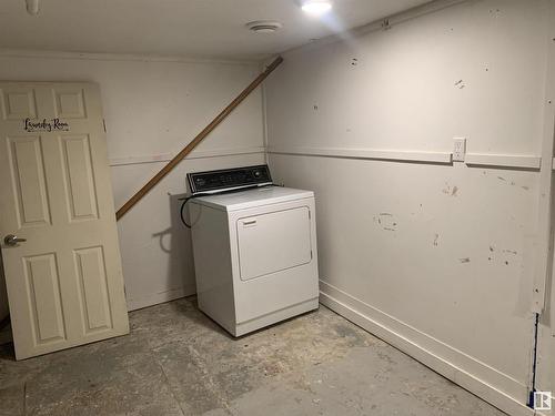 11939 63 Street, Edmonton, AB - Indoor Photo Showing Laundry Room