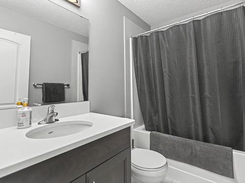 4035 Allan Crescent, Edmonton, AB - Indoor Photo Showing Bathroom