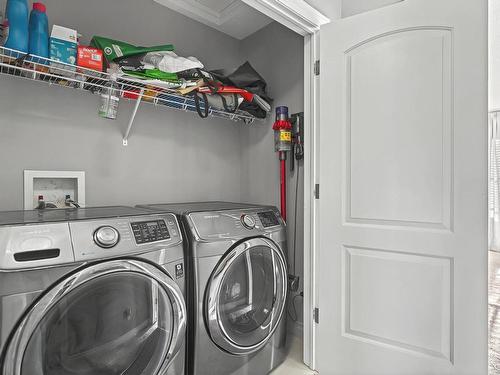 4035 Allan Crescent, Edmonton, AB - Indoor Photo Showing Laundry Room