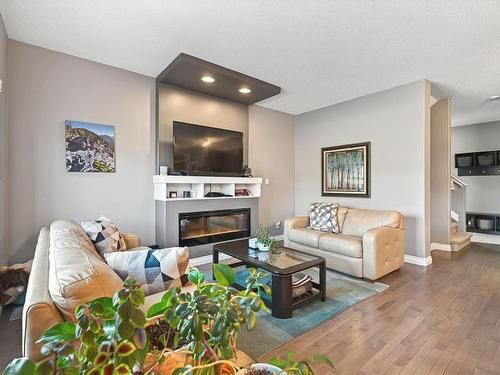 4035 Allan Crescent, Edmonton, AB - Indoor Photo Showing Living Room With Fireplace