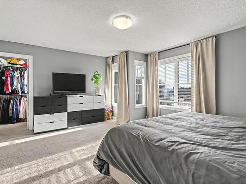 4035 Allan Crescent, Edmonton, AB - Indoor Photo Showing Bedroom