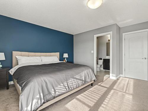 4035 Allan Crescent, Edmonton, AB - Indoor Photo Showing Bedroom