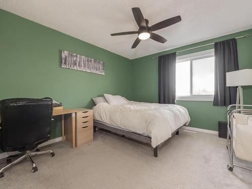 13413 43 Street, Edmonton, AB - Indoor Photo Showing Bedroom