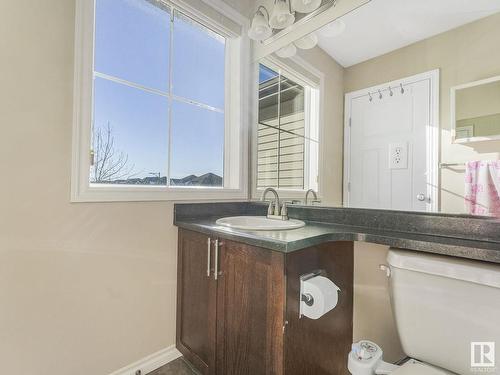 6418 16 Avenue, Edmonton, AB - Indoor Photo Showing Bathroom