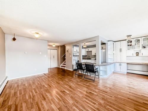 3 13454 Fort Road, Edmonton, AB - Indoor