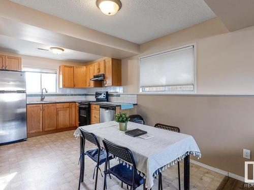 8735 92 Avenue, Edmonton, AB - Indoor