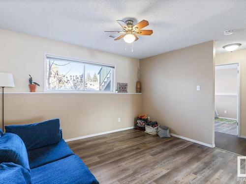 8735 92 Avenue, Edmonton, AB - Indoor