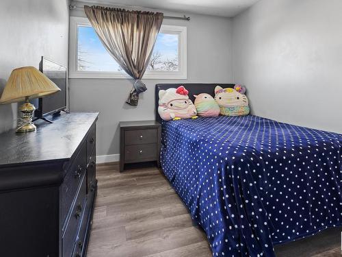 14324 57 Street, Edmonton, AB - Indoor Photo Showing Bedroom