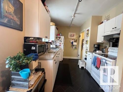 12131 125 Street, Edmonton, AB - Indoor Photo Showing Kitchen