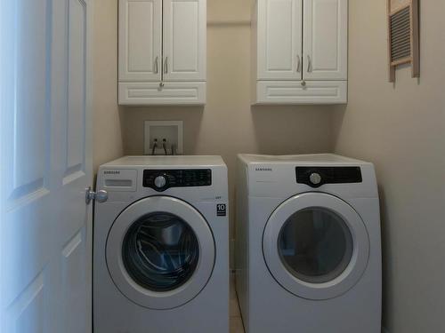 4689 Crabapple Run, Edmonton, AB - Indoor Photo Showing Laundry Room